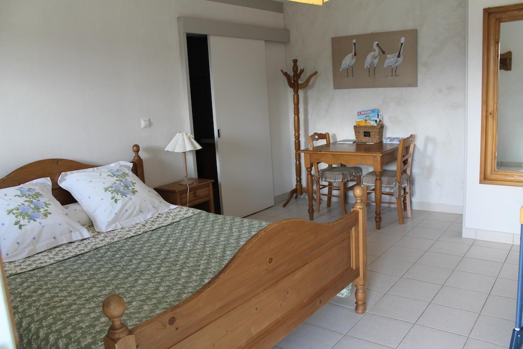 La Ferme Du Vincin Bed & Breakfast Vannes Room photo